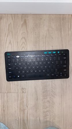 Wireless battery powered keyboard