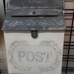 Metal Decor Mail Box - Located In Shelton 