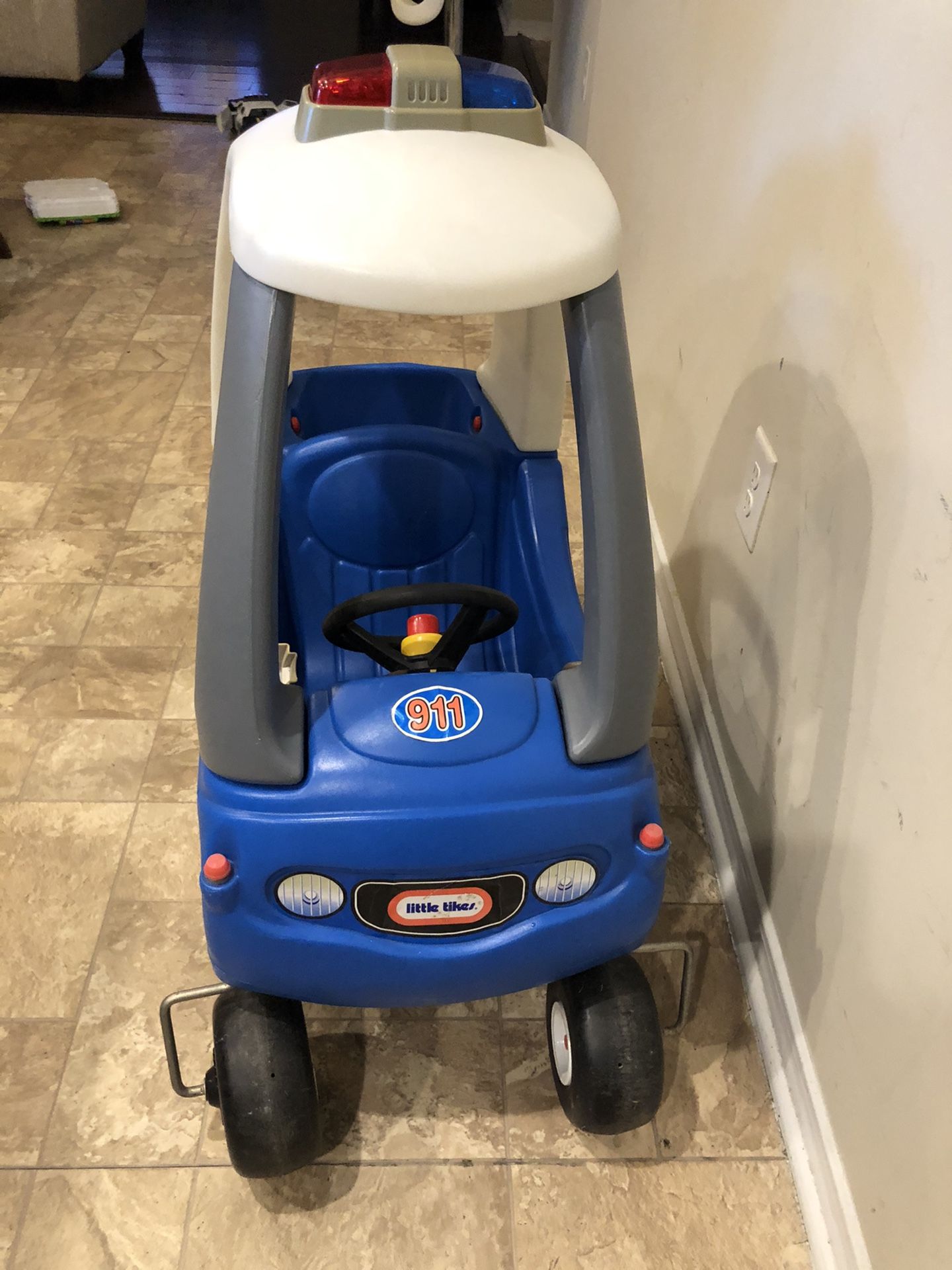 Little tikes police 911 cozy coupe