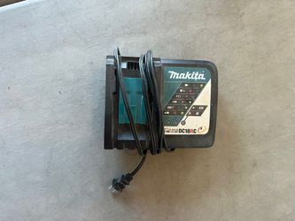 Makita Charger