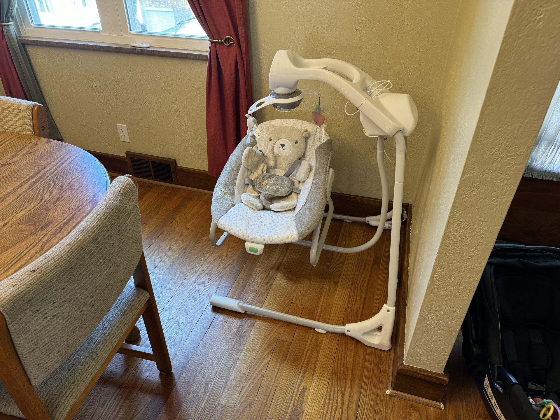 ingenurty InLighten Soothing Swing & Rocker - Nate