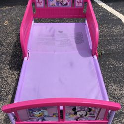 Minnie Toddler Bed 