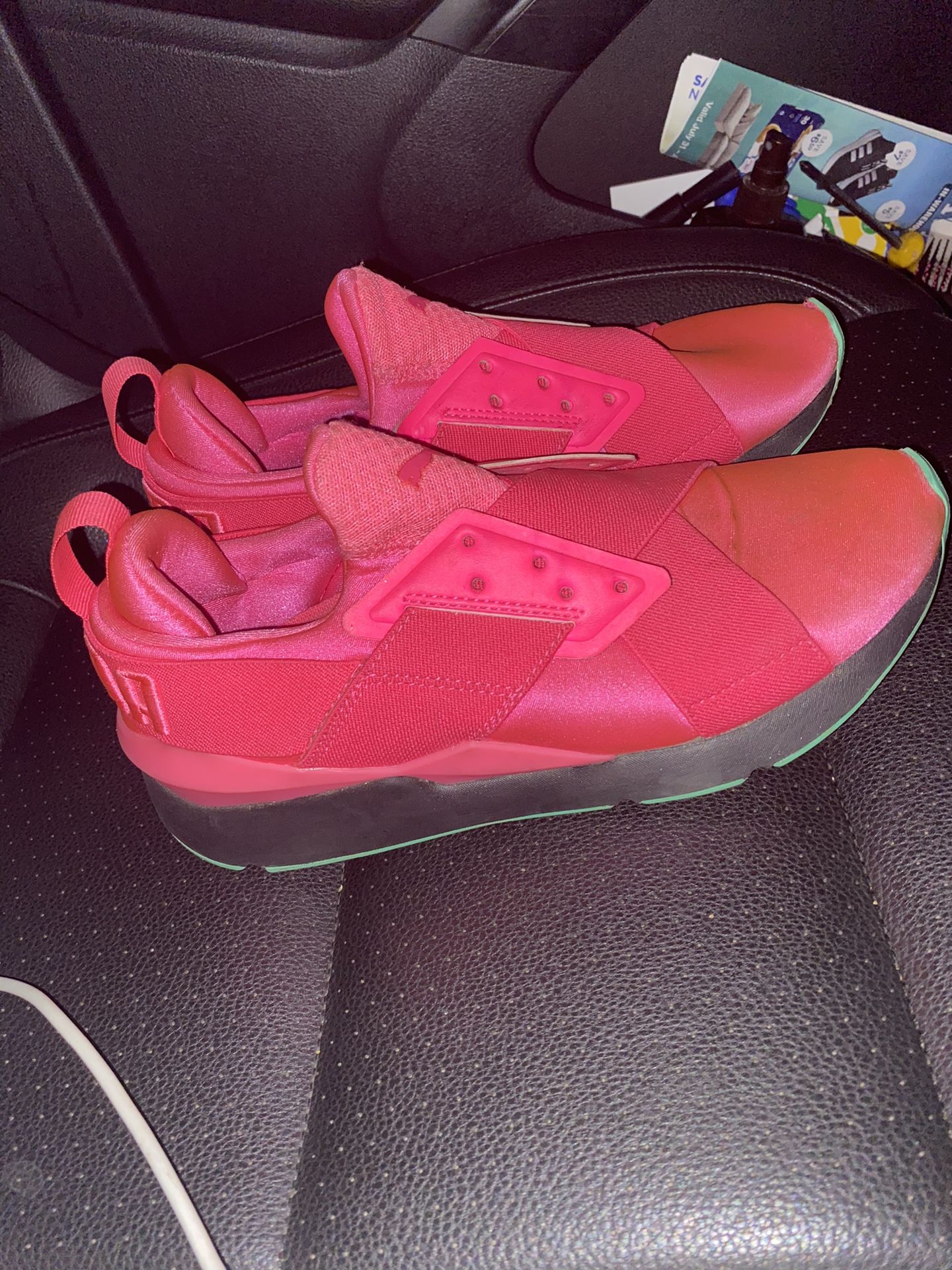 Pink Pumas Sz 4.5y