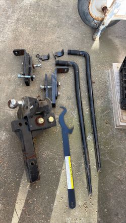 Reese weight distribution anti sway tow hitch.