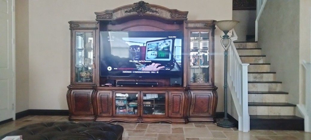 Aico Oppulente Entertainment Center With 70" TV And Sound Bar System