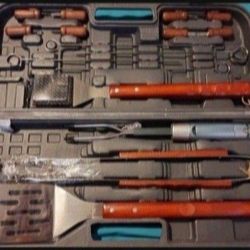New Grilling Tool Set With Case