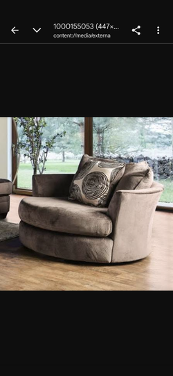 Bonaventura Swivel Chair in Brown