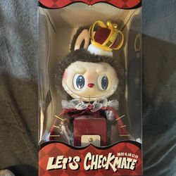 Labubu Let’s Checkmate King