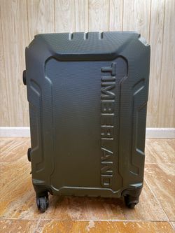 SUITCASE CARRY ON