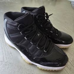 JORDAN SHOES SIZE 11