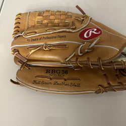 Rawlings RBG36 Ken Griffey Jr LHT Baseball Softball Glove 12.5” Autograph Model . Pre owned in good condition. 