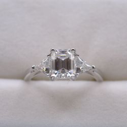 925 Three Stone 3crt Moissanite Engagement Ring