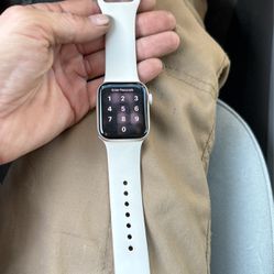 Apple Watch Se Second Generation Like New