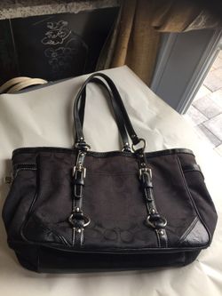 Black hand bag Coach