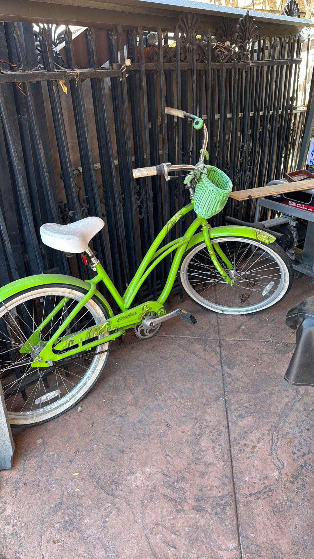 3 Speed Electra Beach Cruiser