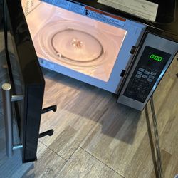 Black and decker microwave