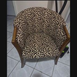 Lepoard Lounge Chair 