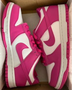 Nike Dunk Low  Active Fuchsia  Size 6Y / 7.5