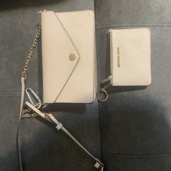 Michael Kors Light Pink Purse and Wallet set 