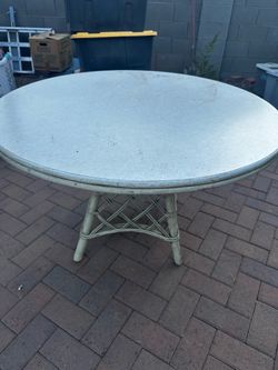 Mesa de patio