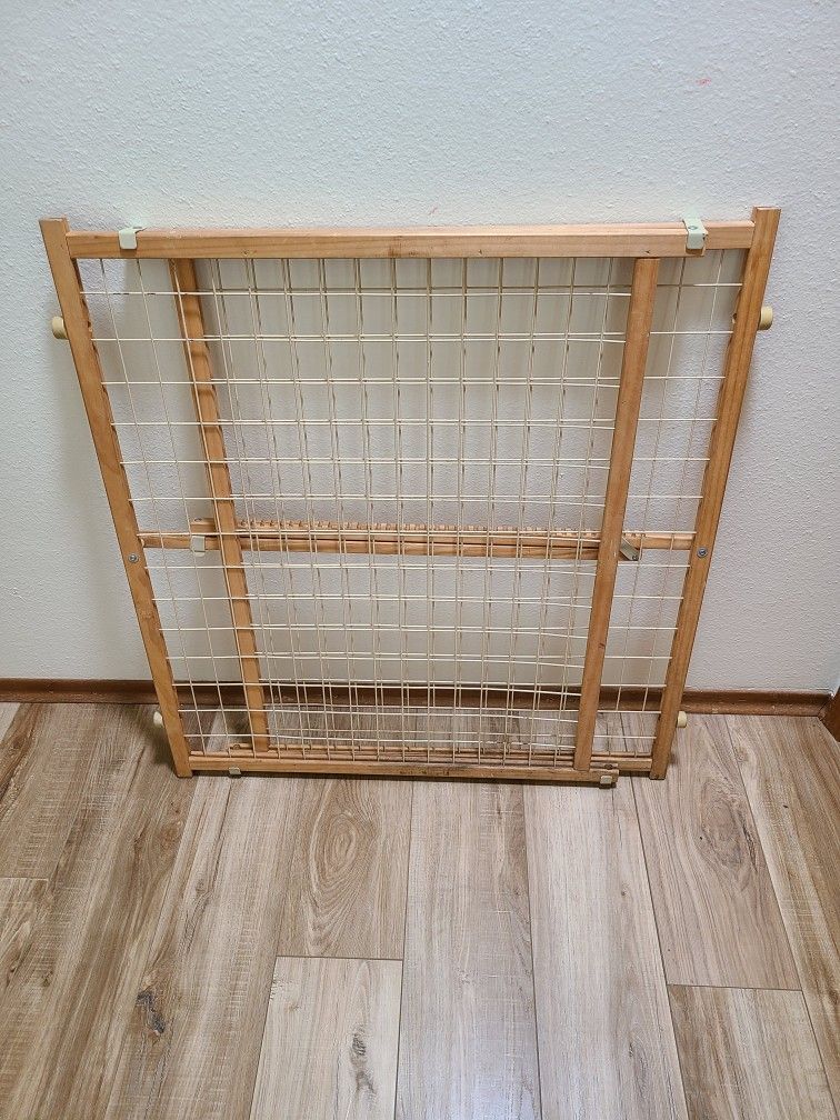 Dog Gate / Baby Gate