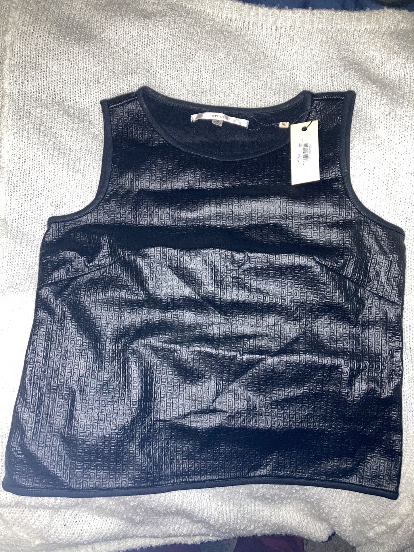 NWT Studio M Black Faux Leather Textured Sleeveless Top Size Medium