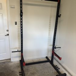 Squat Rack With Pull-Up Bar