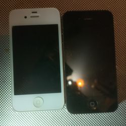 2 iPhone 4's 