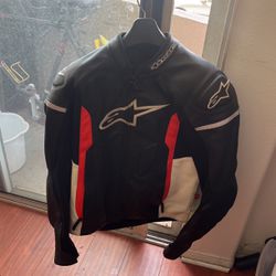 Alpinestars Leather Motorcycle Jacket With Back Protector