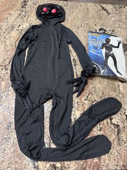 HALLOWEEN COSTUME FADE EYES, SHADOW DEMON FULL COVERAGE BODYSUIT HOOD LIGHT UP MASK REQUIRES TWO AA BATTERIES NOT INCLUDED. CHILD SIZE MEDIUM 8-10
