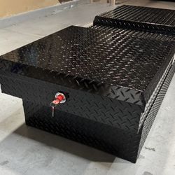 Weather Guard Gull Wing Crossover Box Extra Wide Gloss Black Aluminum 72X30X19.2 Model 114-5-04