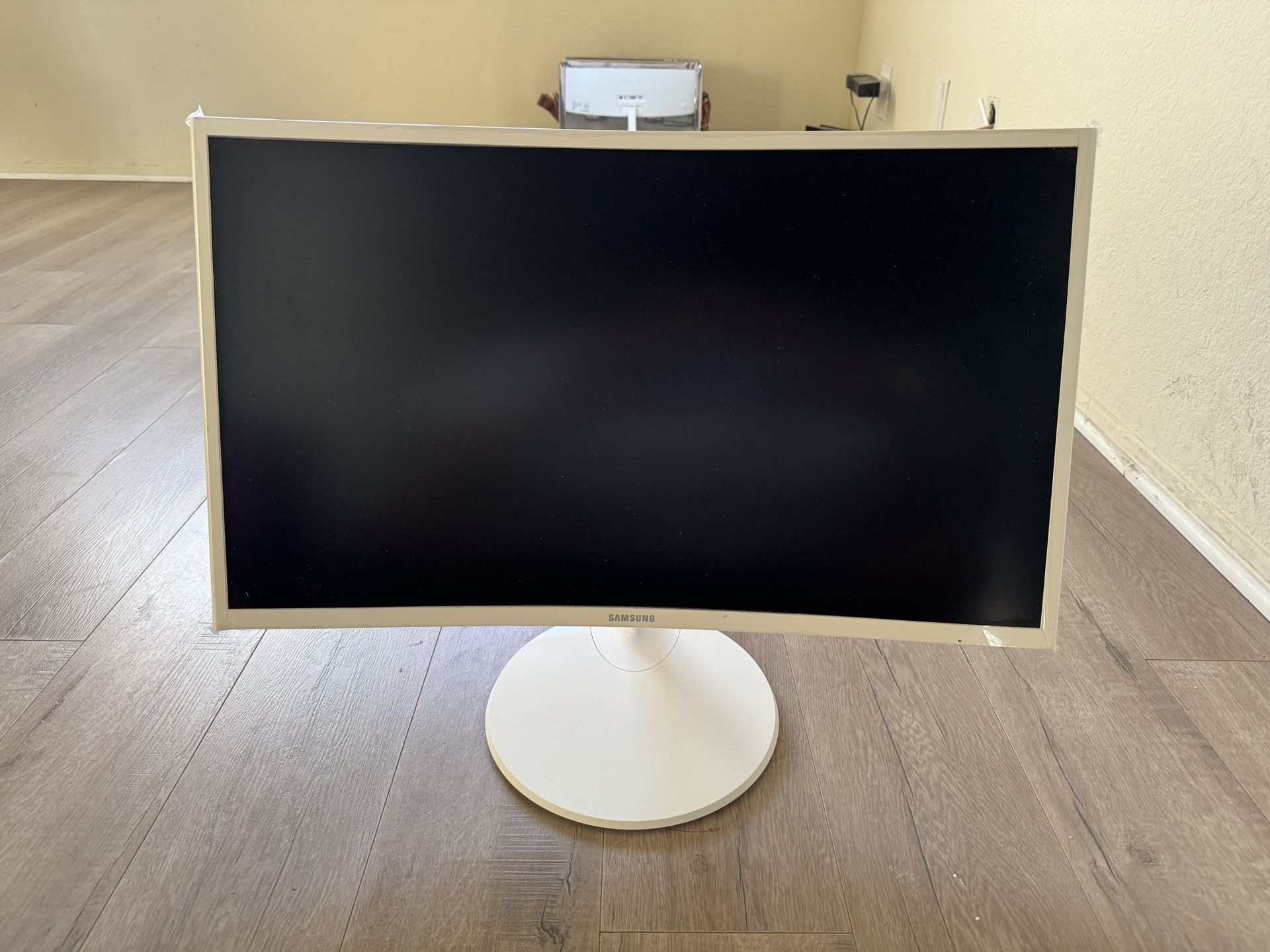 Samsung 27" Class CF39 Series FHD FreeSync Curved Monitor