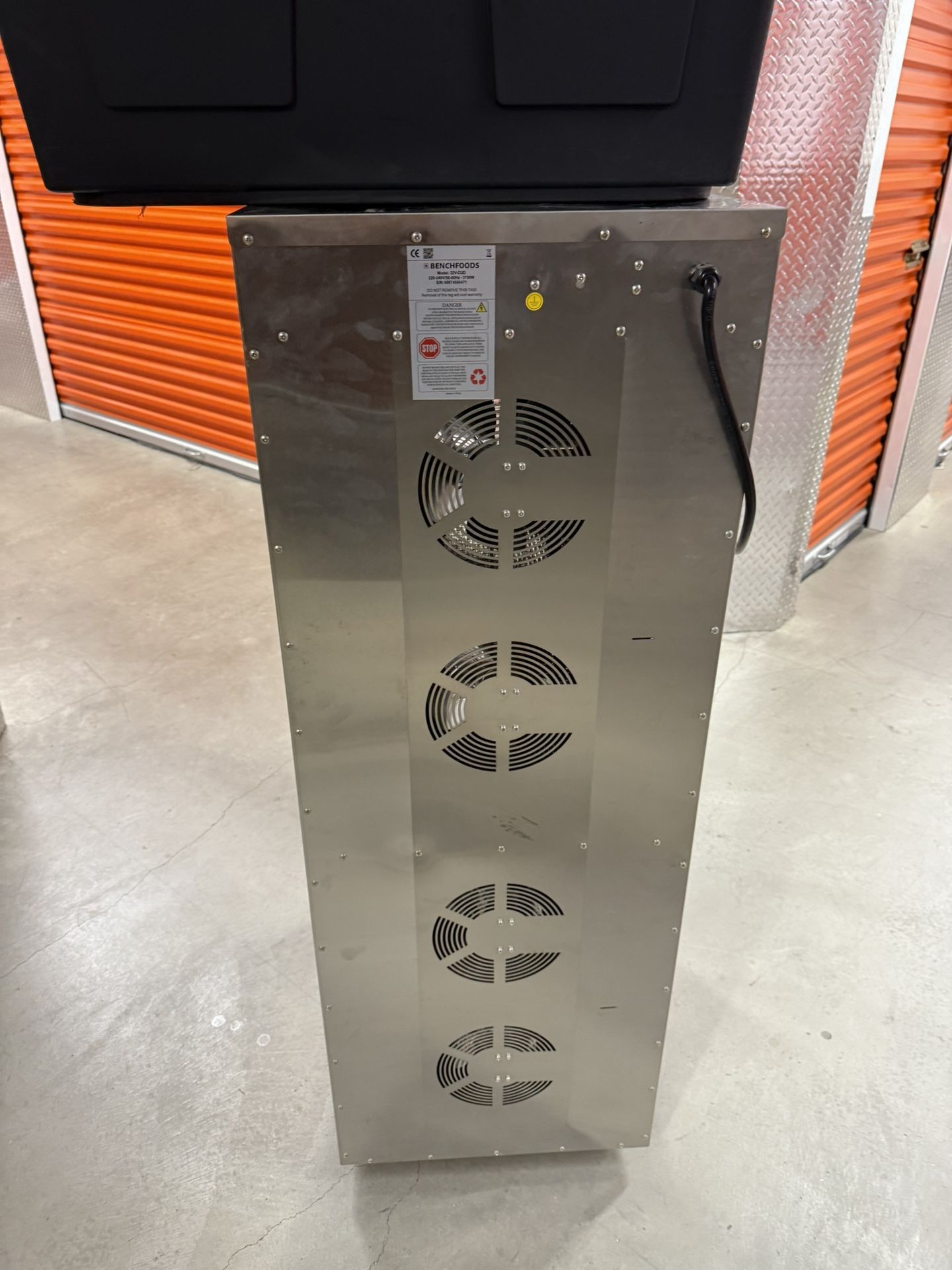 Dehydrator