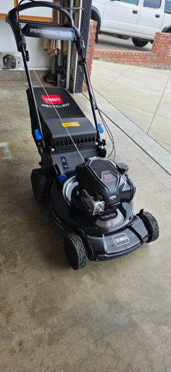 Toro max self propelled 22" lnch lawn mower