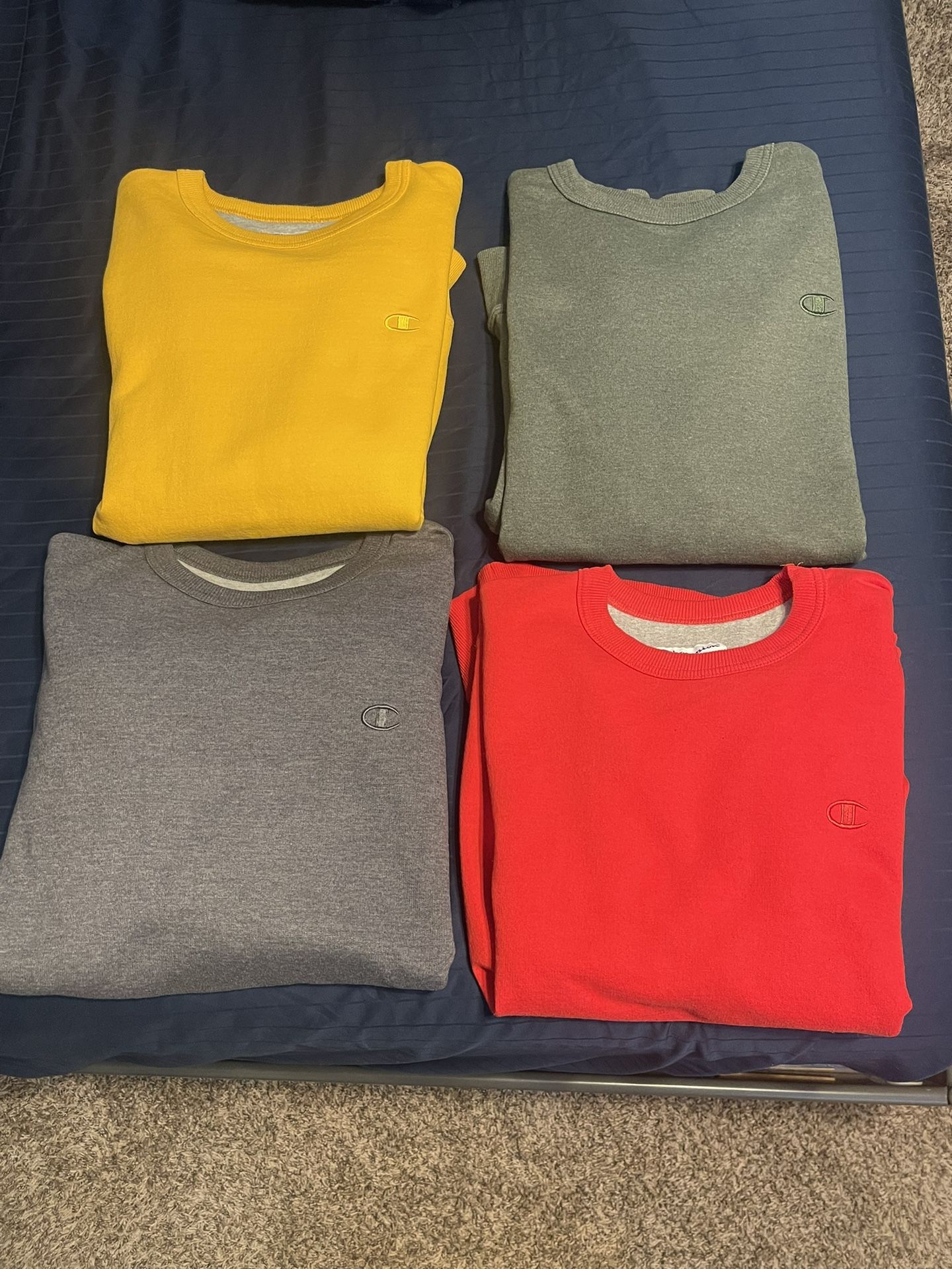 Champion Sweat Shirts (4)