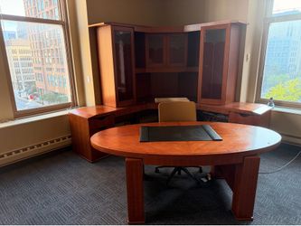 Executive office desk and hutch suite