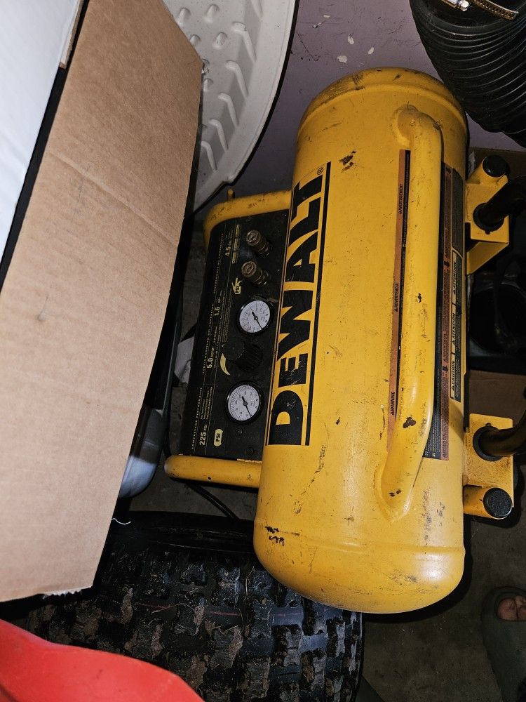 Dewalt Compressor