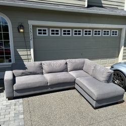 Grey Sectional Couch Sofa (FREE DELIVERY!)