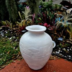 Vintage Southwestern-style Pottery Vase White Outdoor Indoor 17.5"