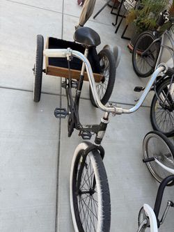 This bike three wheels