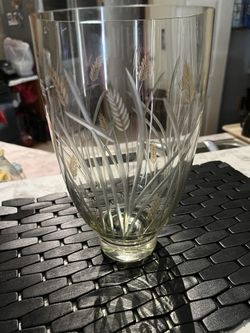 Vintage Romanian Crystal Wheat Vase