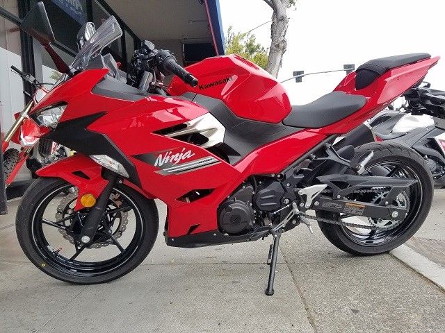 2021 KAWASAKI EX400 ABS
Clean Title Motorcycle 348 Miles