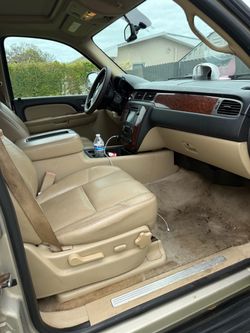 Chevrolet suburban