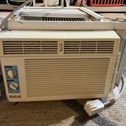 RCA Air Conditioner (White)