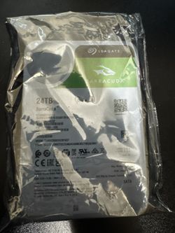 NEW Seagate Internal HDD 3.5" 24TB 512MB 7200RPM SATA3 BarraCuda ST24000DM001