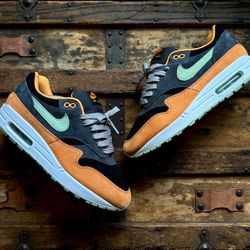 Nike Air Max 1 - Ugly Duckling Honeydew - Sz: 9.5 M