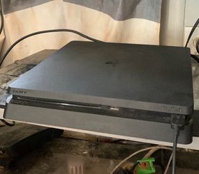 PS4- 500GB