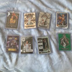 8 Victor Wembanyama Rookie Cards 