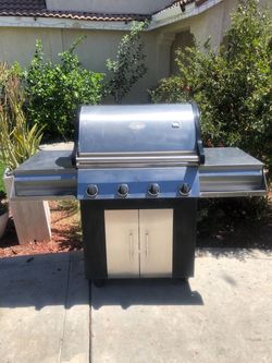 4-Burner Stainless Steel Gas Grill