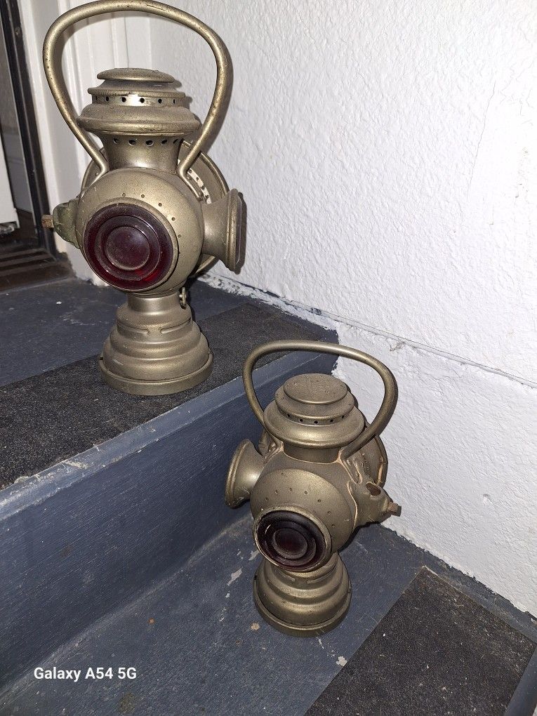 Vintage 1800s
"The Neverout"
Brass Insulated Kerosene Safety Lamps